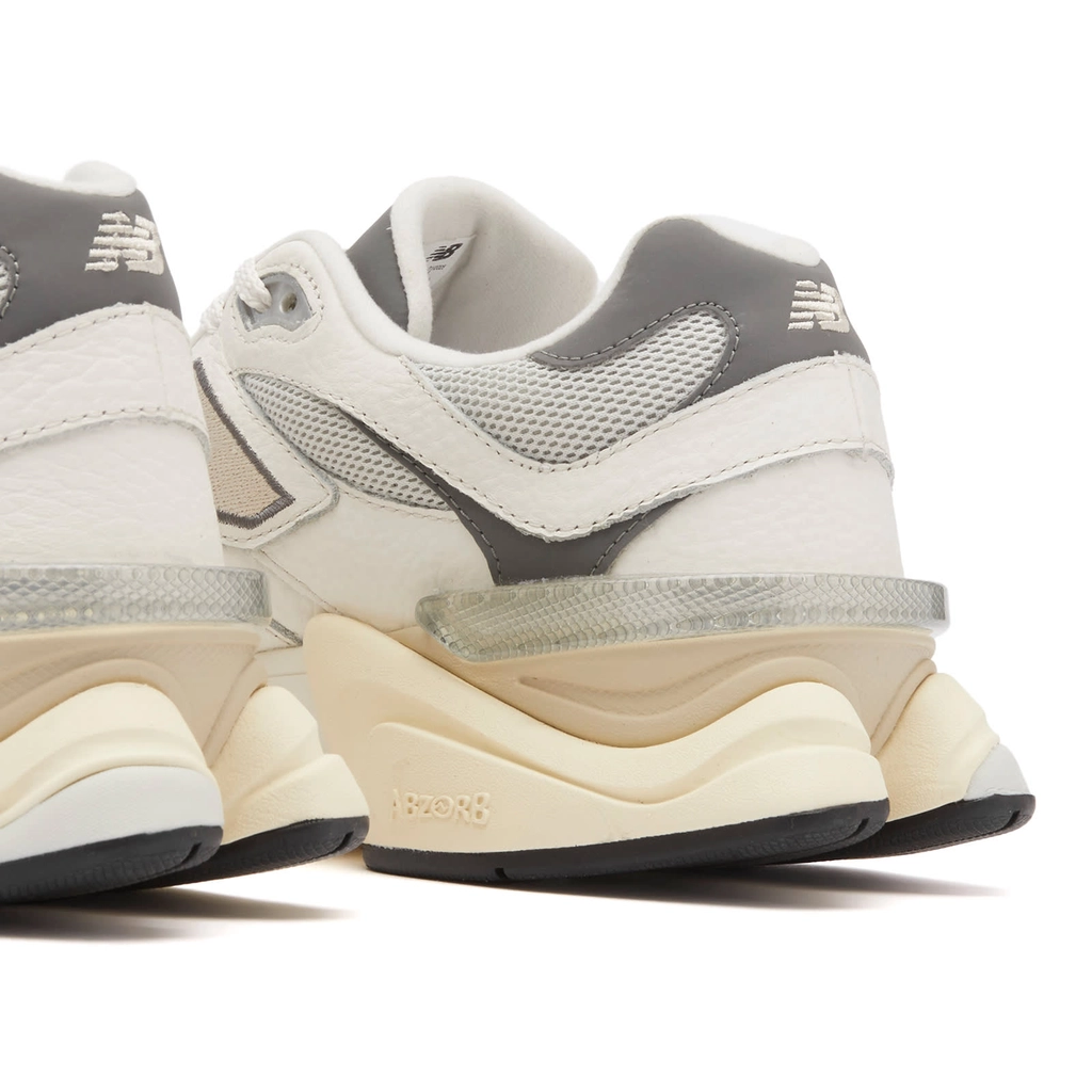 New Balance 9060 Sneaker Sea Salt